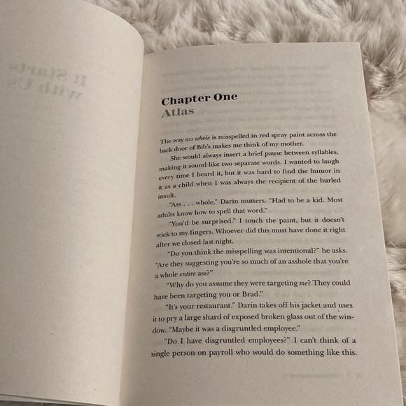 📚 COLLEEN HOOVER book. - Picture 8 of 9